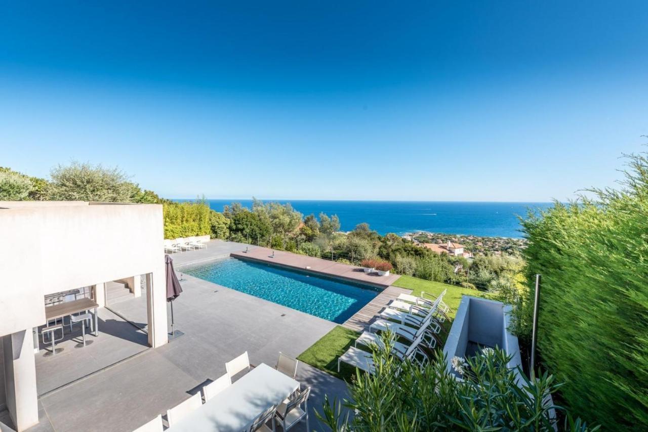레지상브르 Vue Panoramique Sur La Baie De St Tropez 빌라 외부 사진
